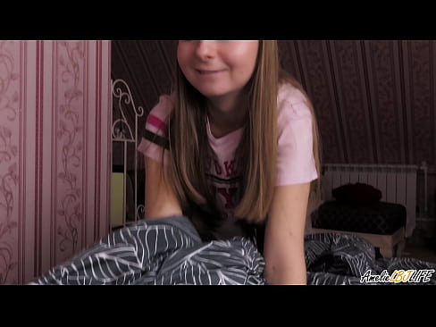 ❤️ Blondina îi suge adânc prietenei ei și primește spermă în gură ❤️❌ at ro.special-grasser.ru ❌️